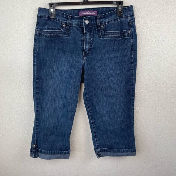 Gloria Vanderbilt Cropped Shorts Size 6 EUC - Picture 1 of 6